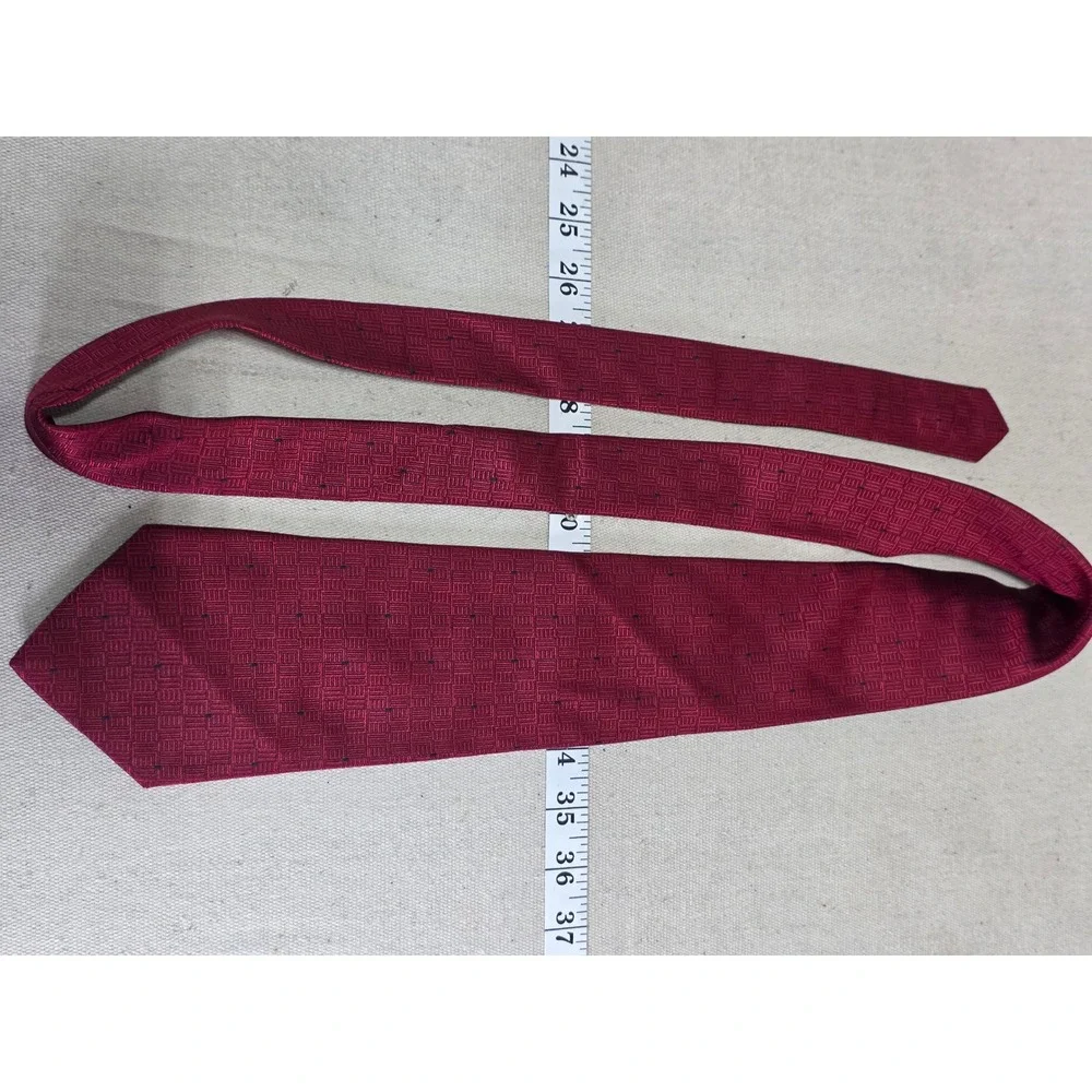 Stafford Executive Mens Silk Tie Red Woven Geometric Navy Dot Classic Necktie